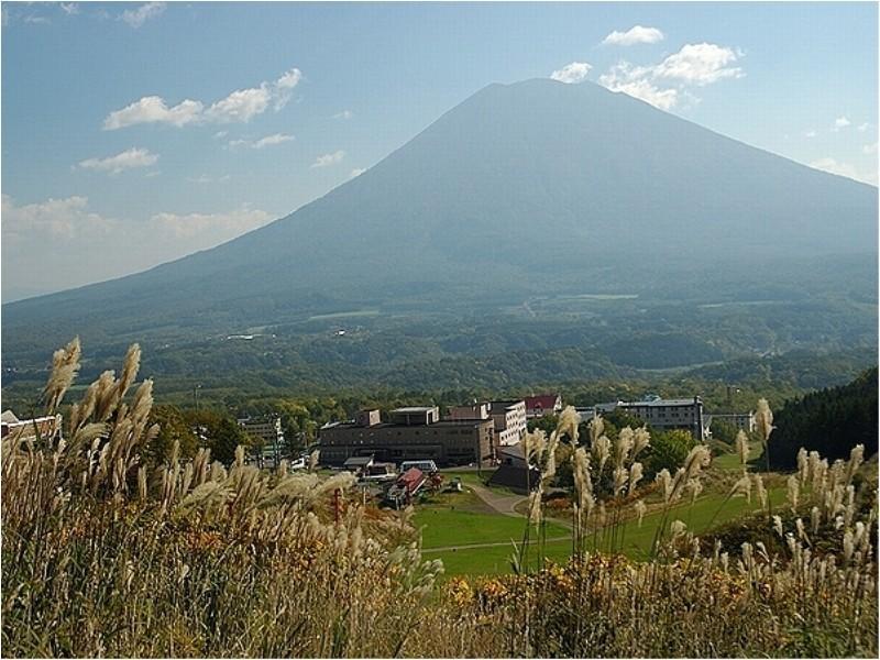 Hotel Niseko Alpen Kutchan Exteriör bild